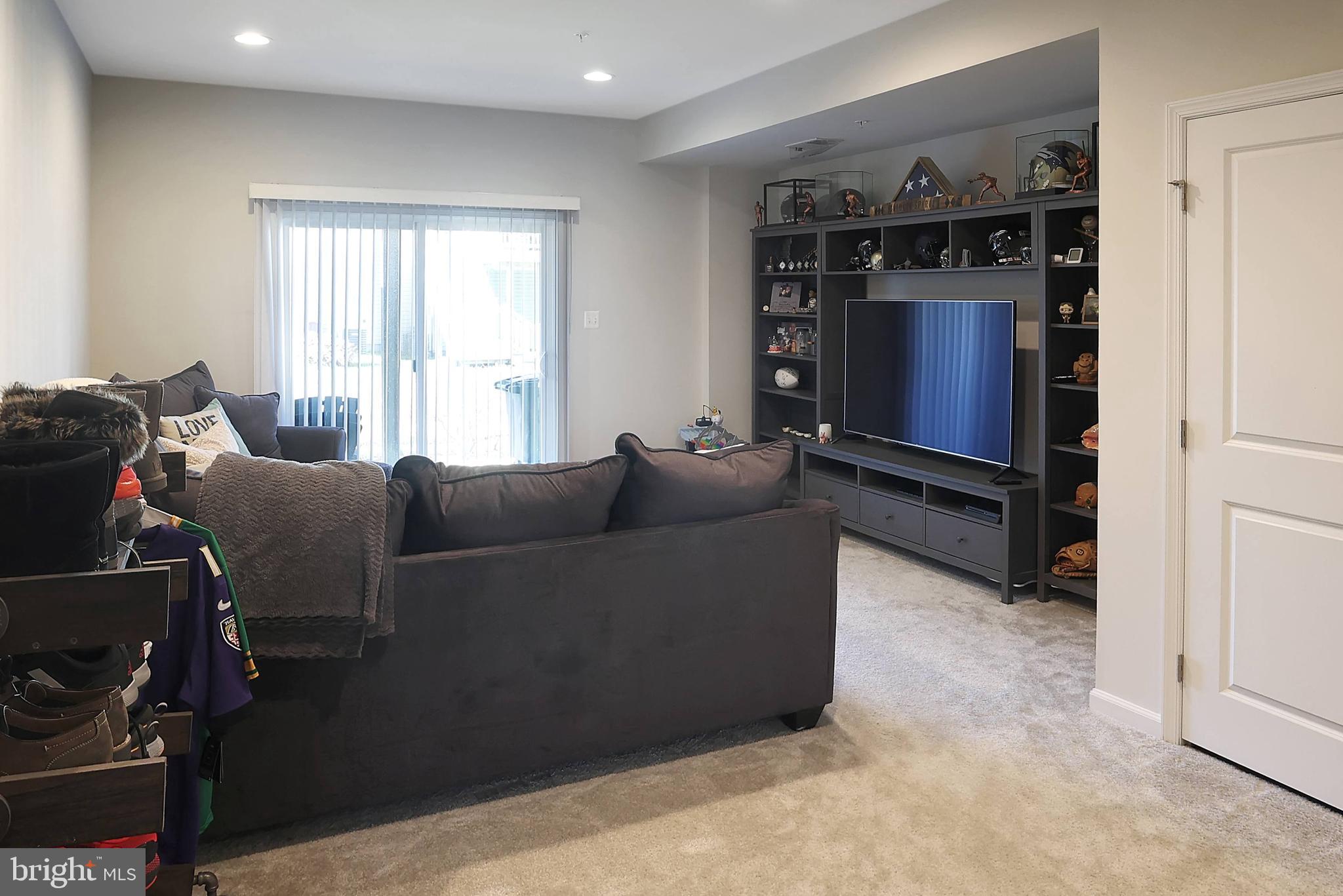 CREEKSIDE VILLAGE AT TANYARD SPRINGS - Residential