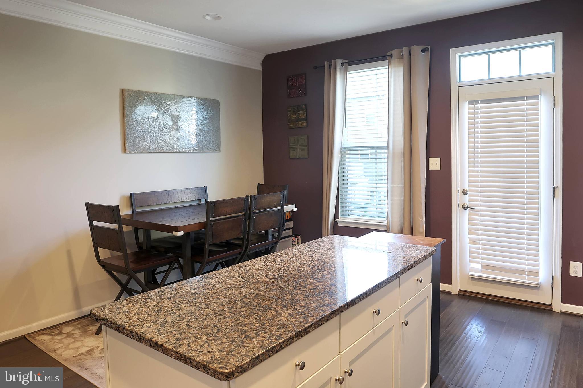 CREEKSIDE VILLAGE AT TANYARD SPRINGS - Residential