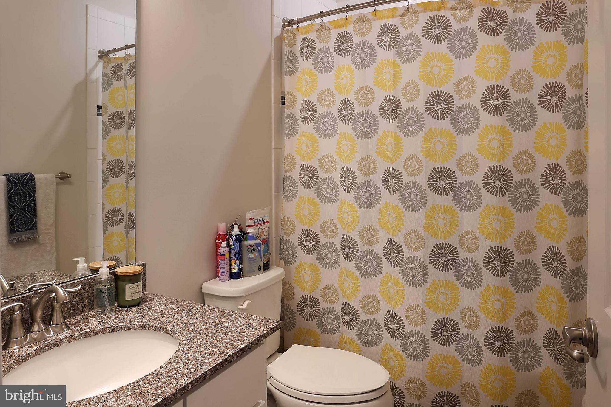 CREEKSIDE VILLAGE AT TANYARD SPRINGS - Residential