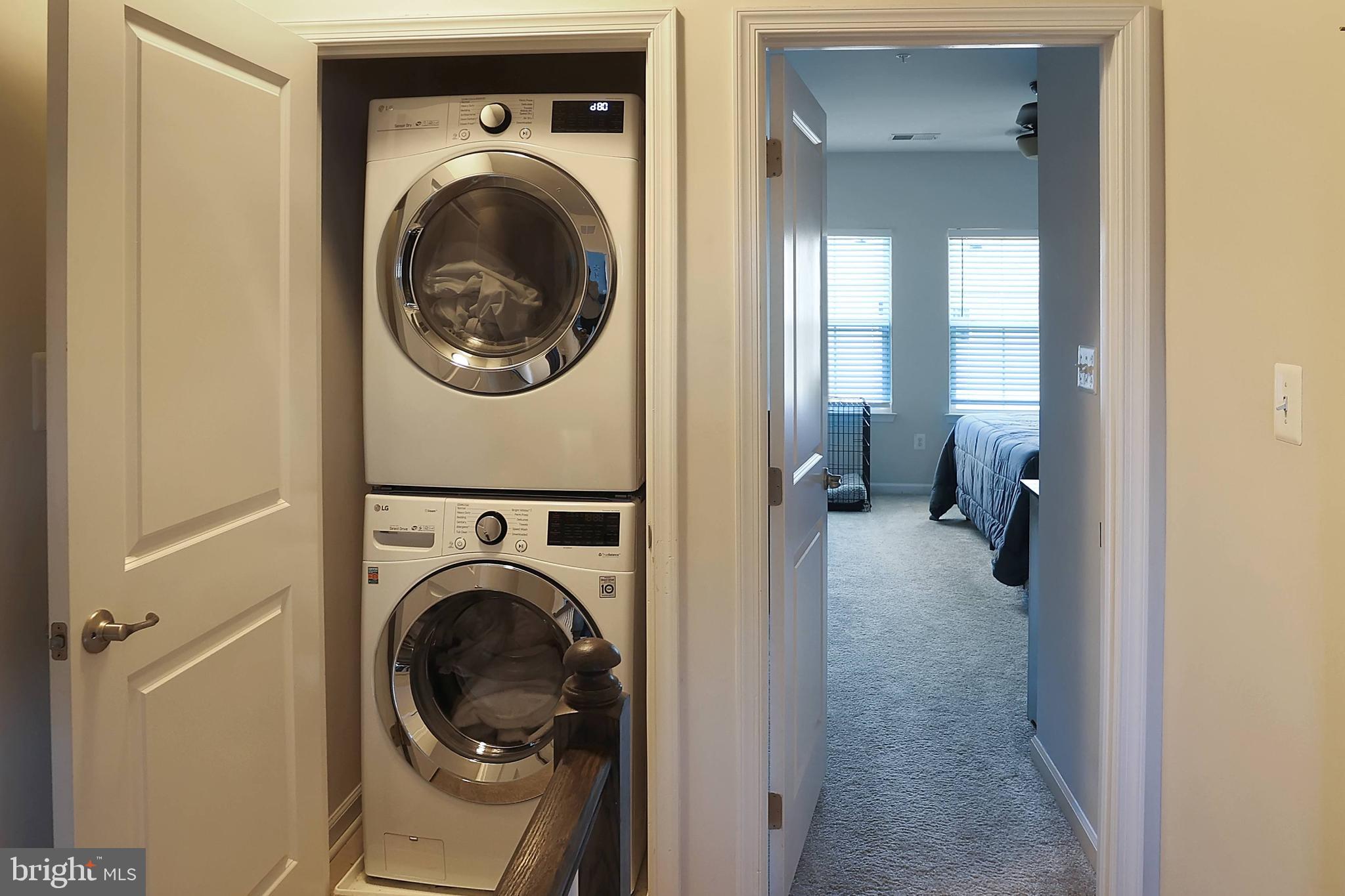 CREEKSIDE VILLAGE AT TANYARD SPRINGS - Residential