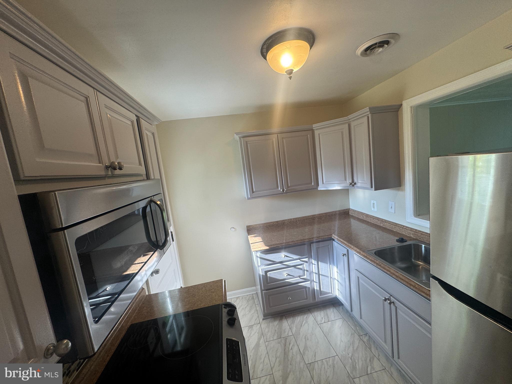 HARTMANS - Residential Lease