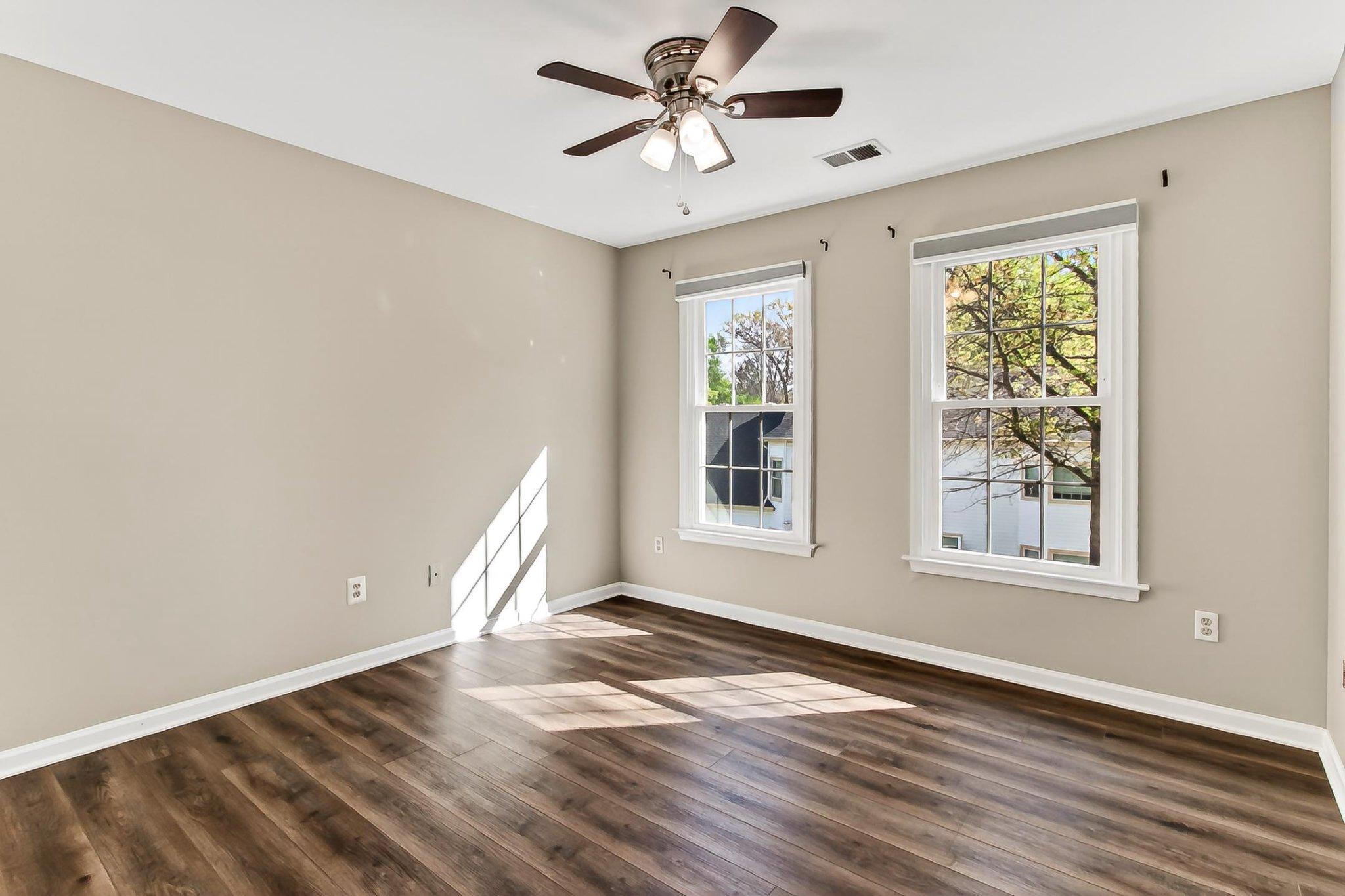 BARRINGTON - Residential