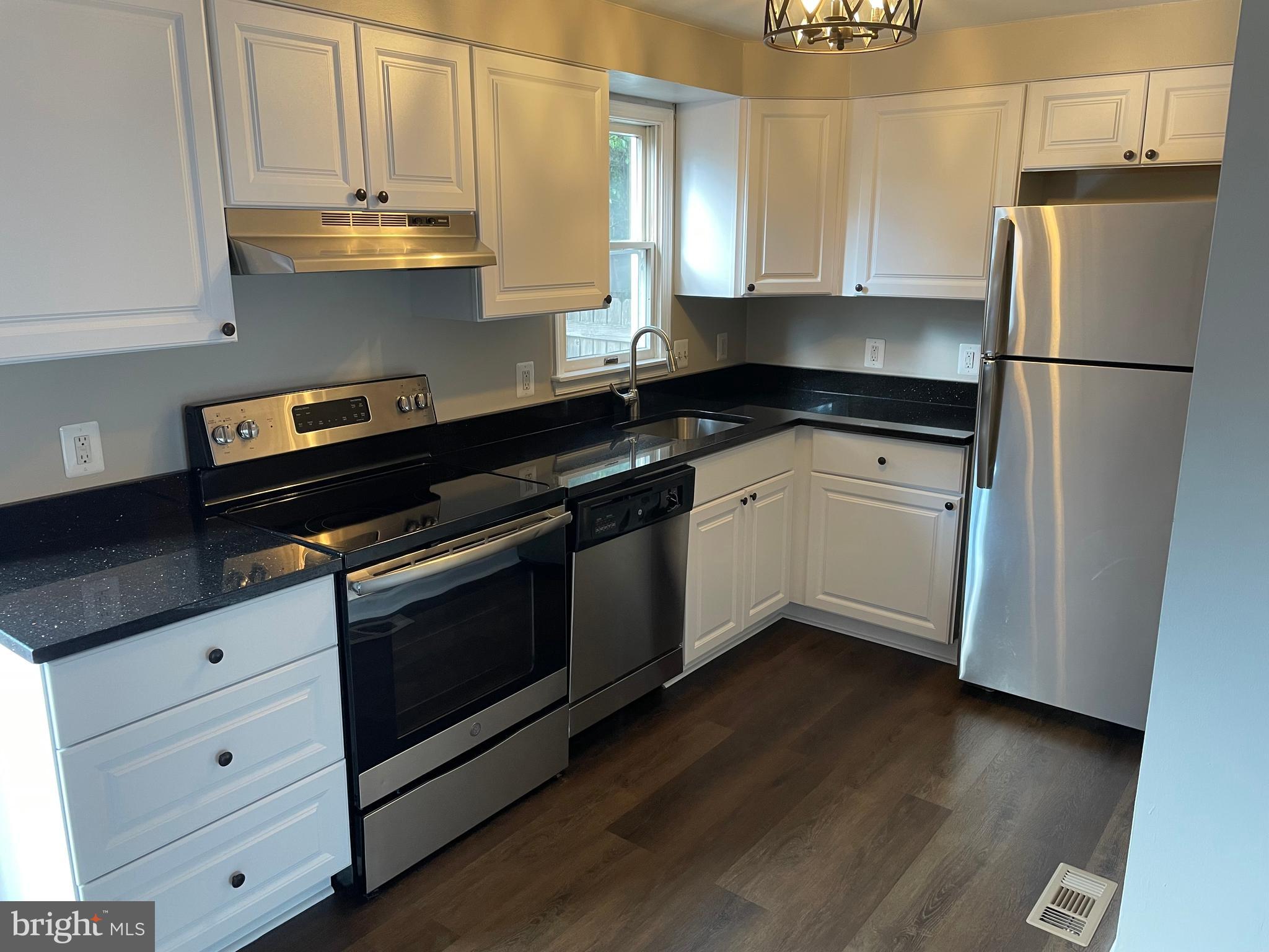 BONITA - Residential Lease