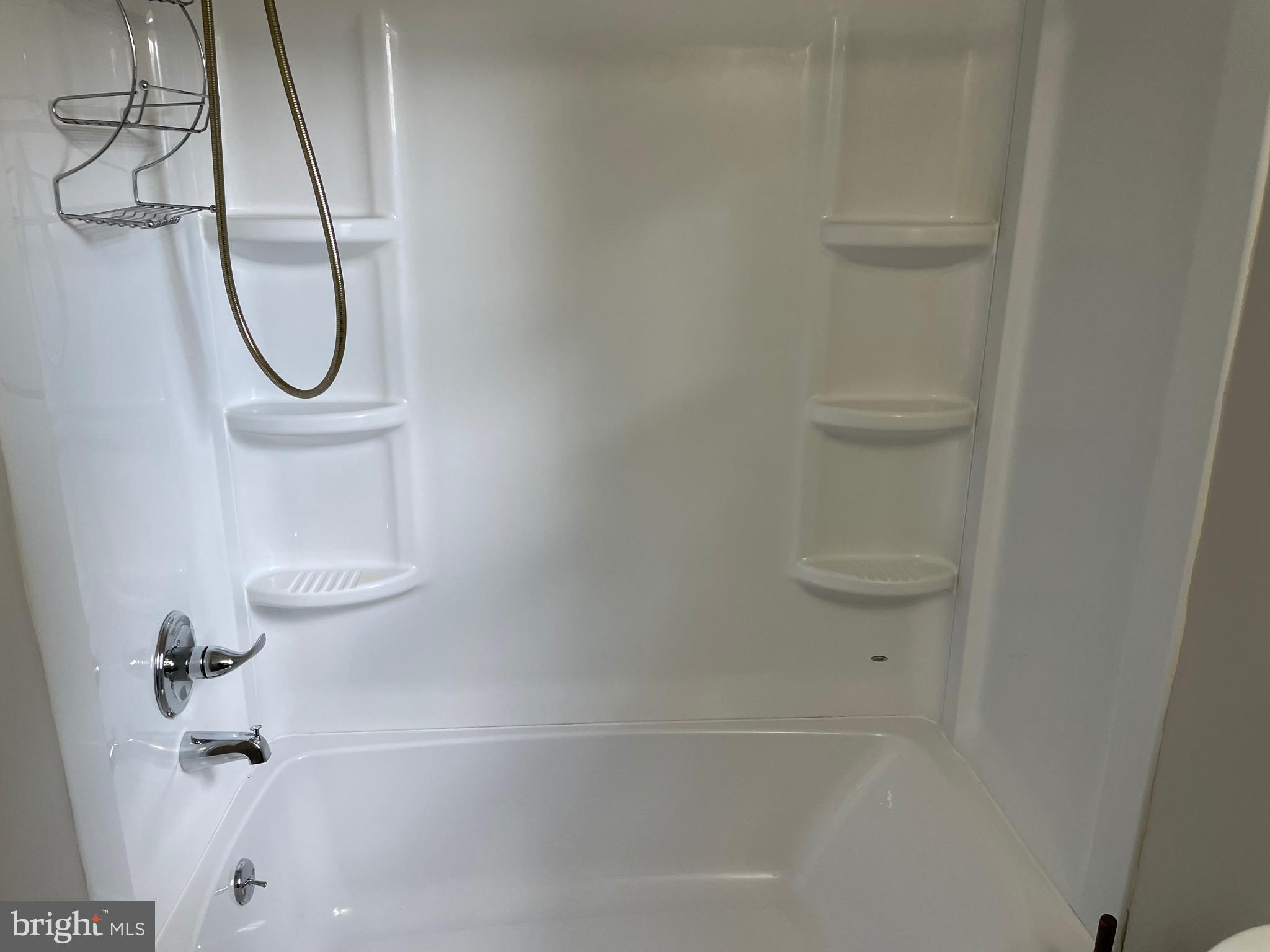 BONITA - Residential Lease