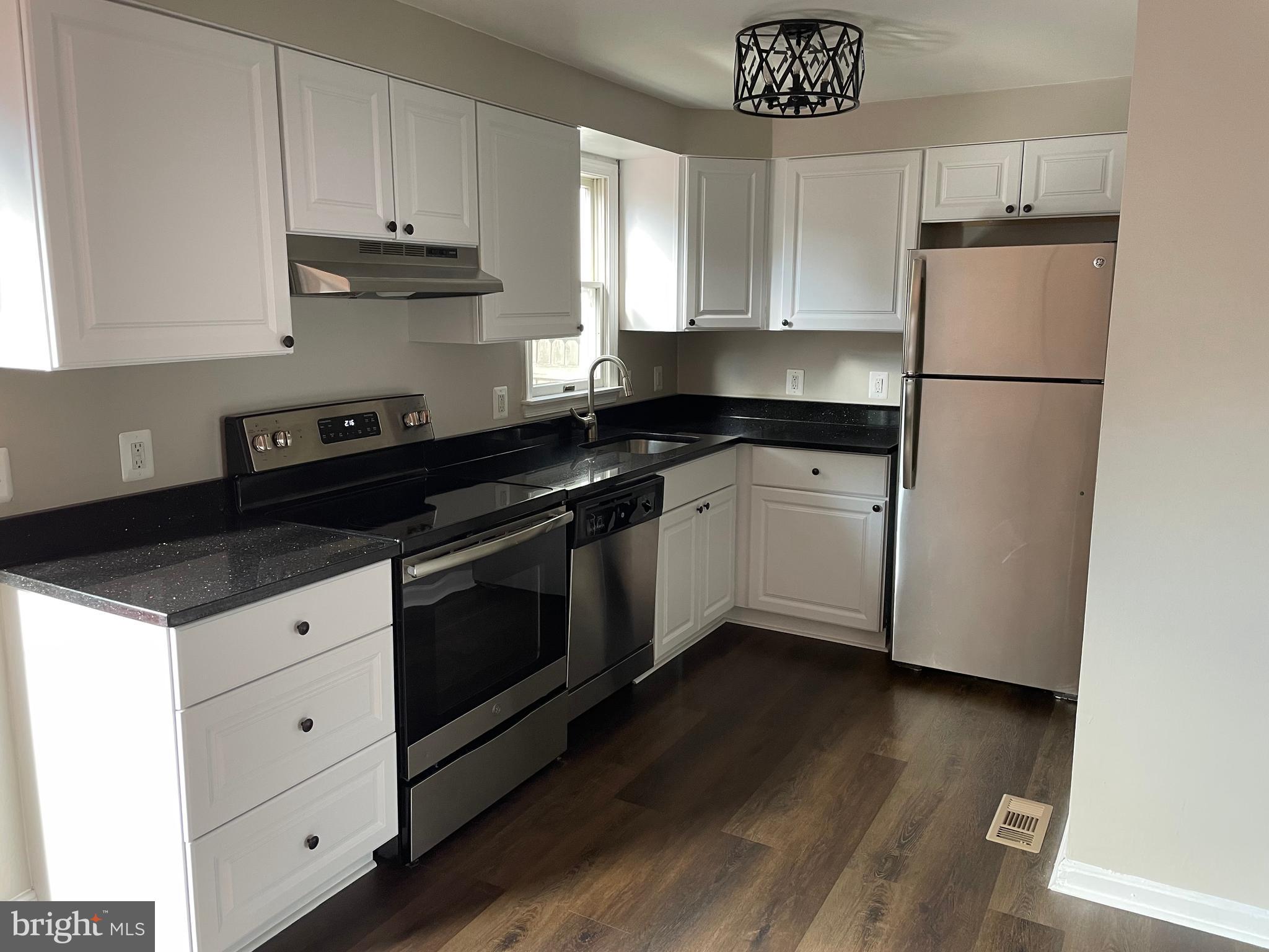 BONITA - Residential Lease