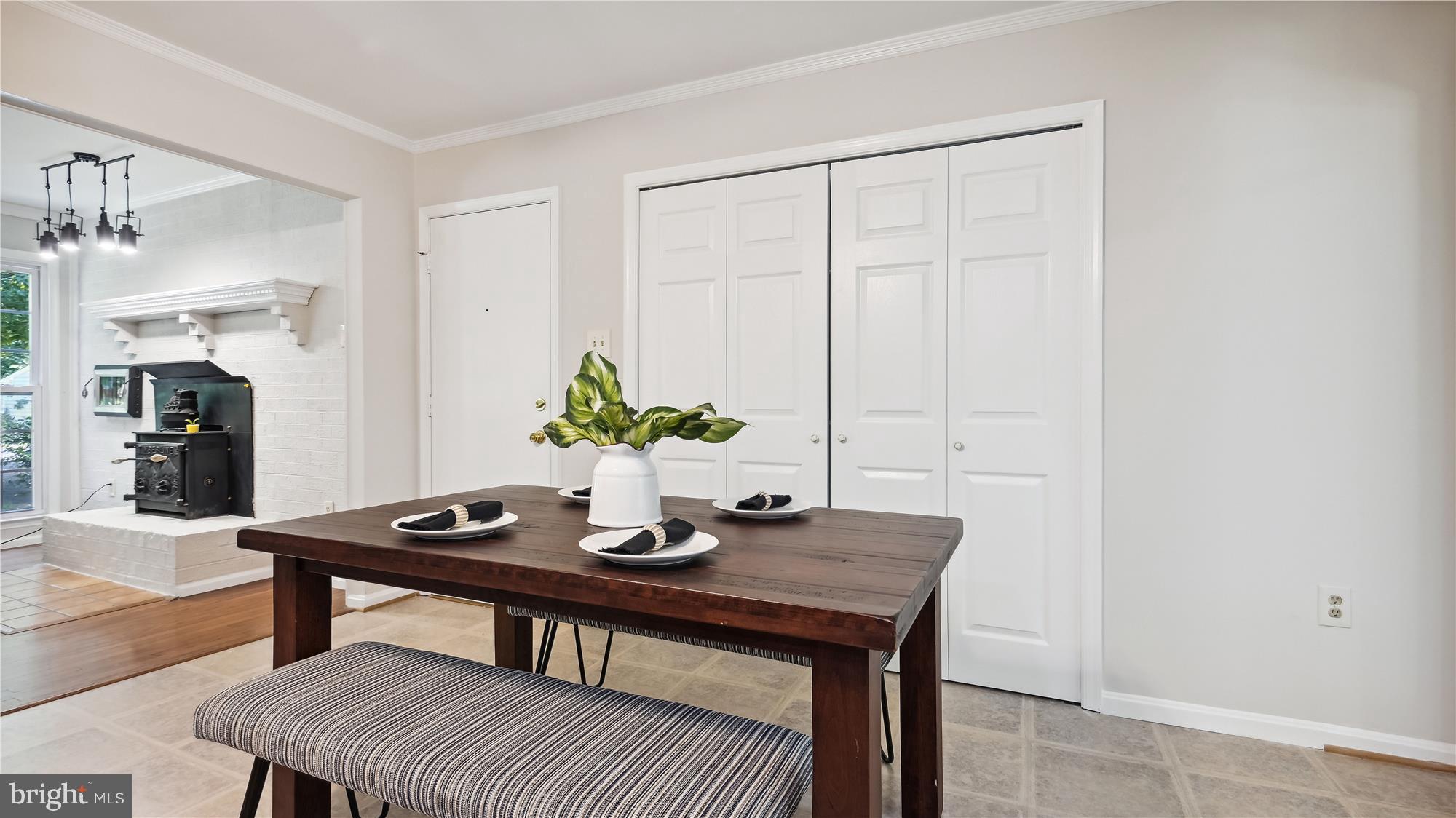 STUART MILL WOOD - Residential