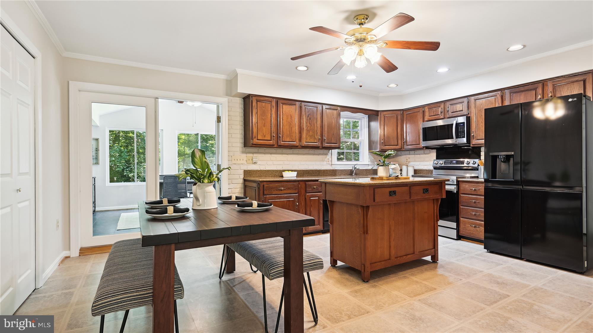 STUART MILL WOOD - Residential
