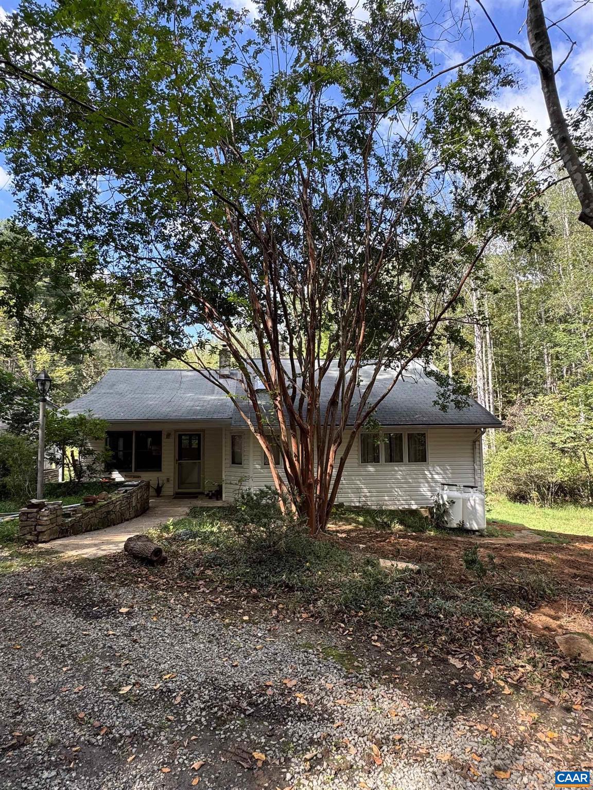 25 FALLING SPRINGS DR