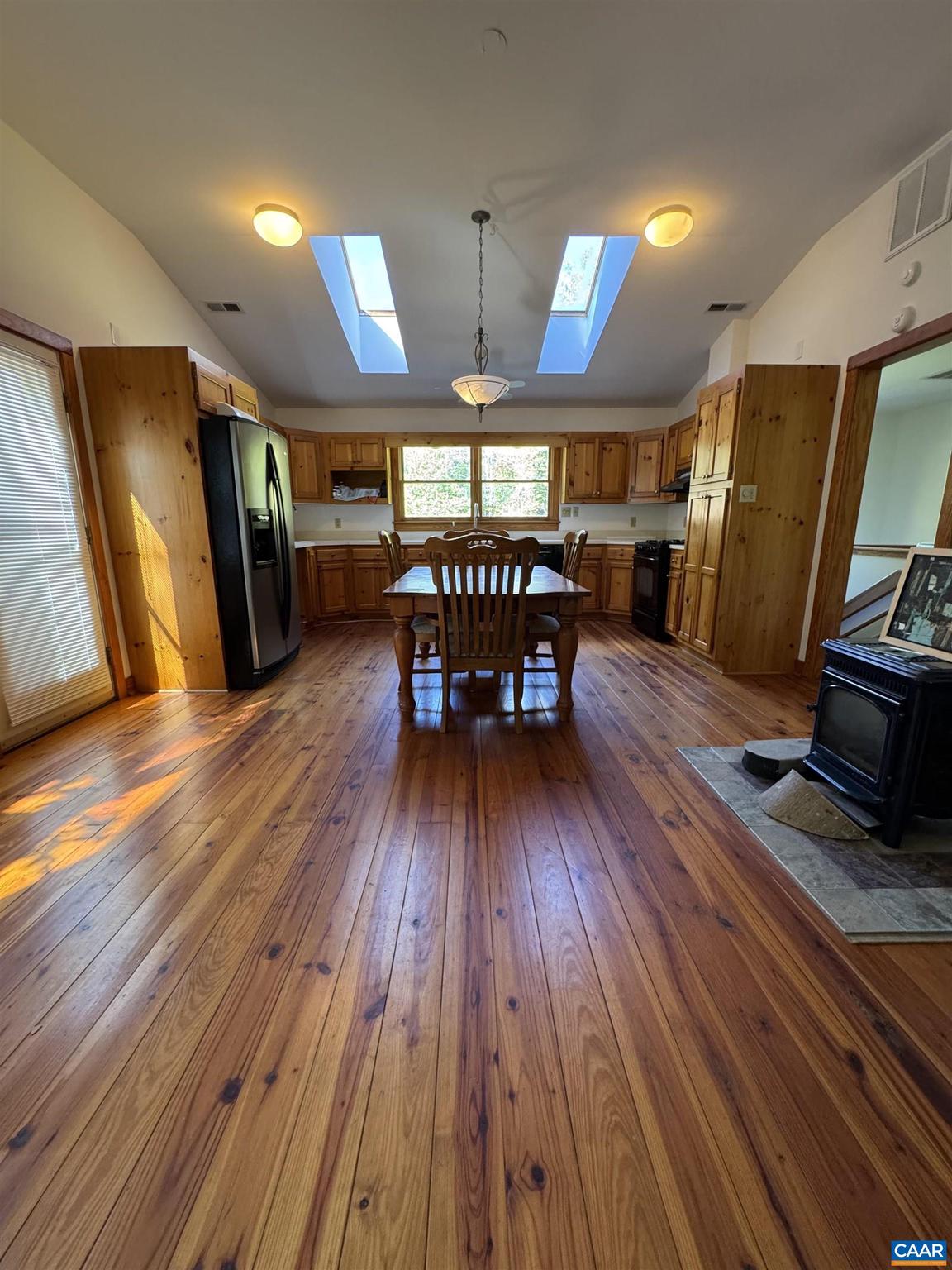 25 FALLING SPRINGS DR