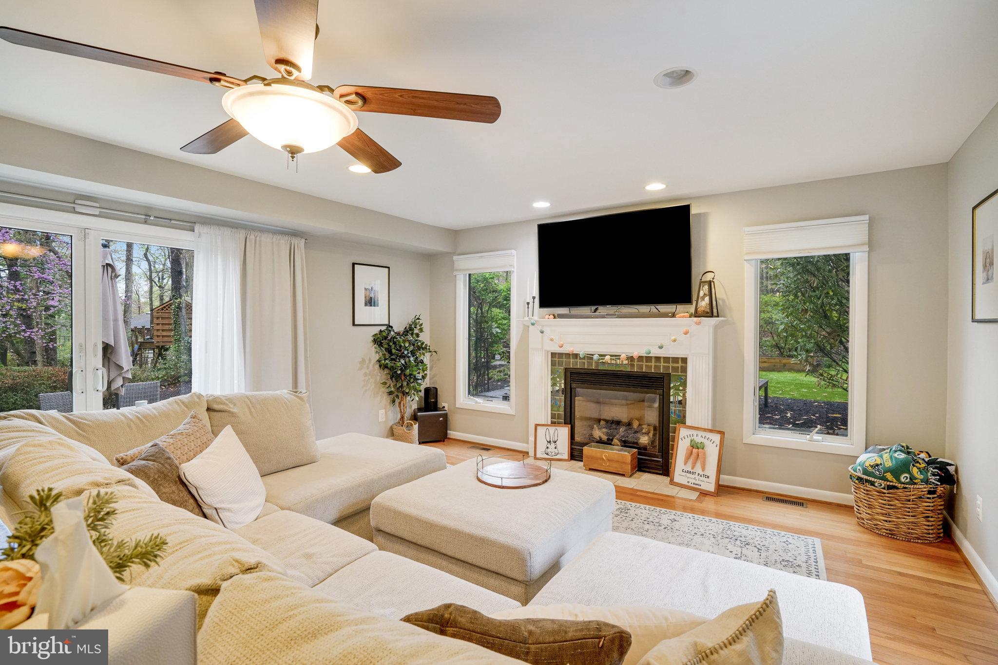 4140 ELIZABETH LANE