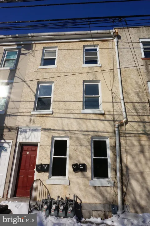 527 Green Street, Norristown, PA MLS: PAMC2169726