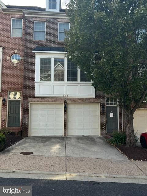 Photo of 504 Triadelphia Way, ALEXANDRIA, VA 22312 (MLS # VAAX2060294)