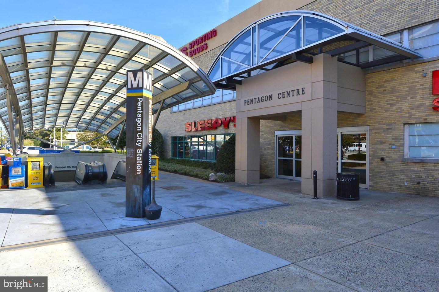 WEST VILLAGE OF SHIRLINGTON - Residential Lease