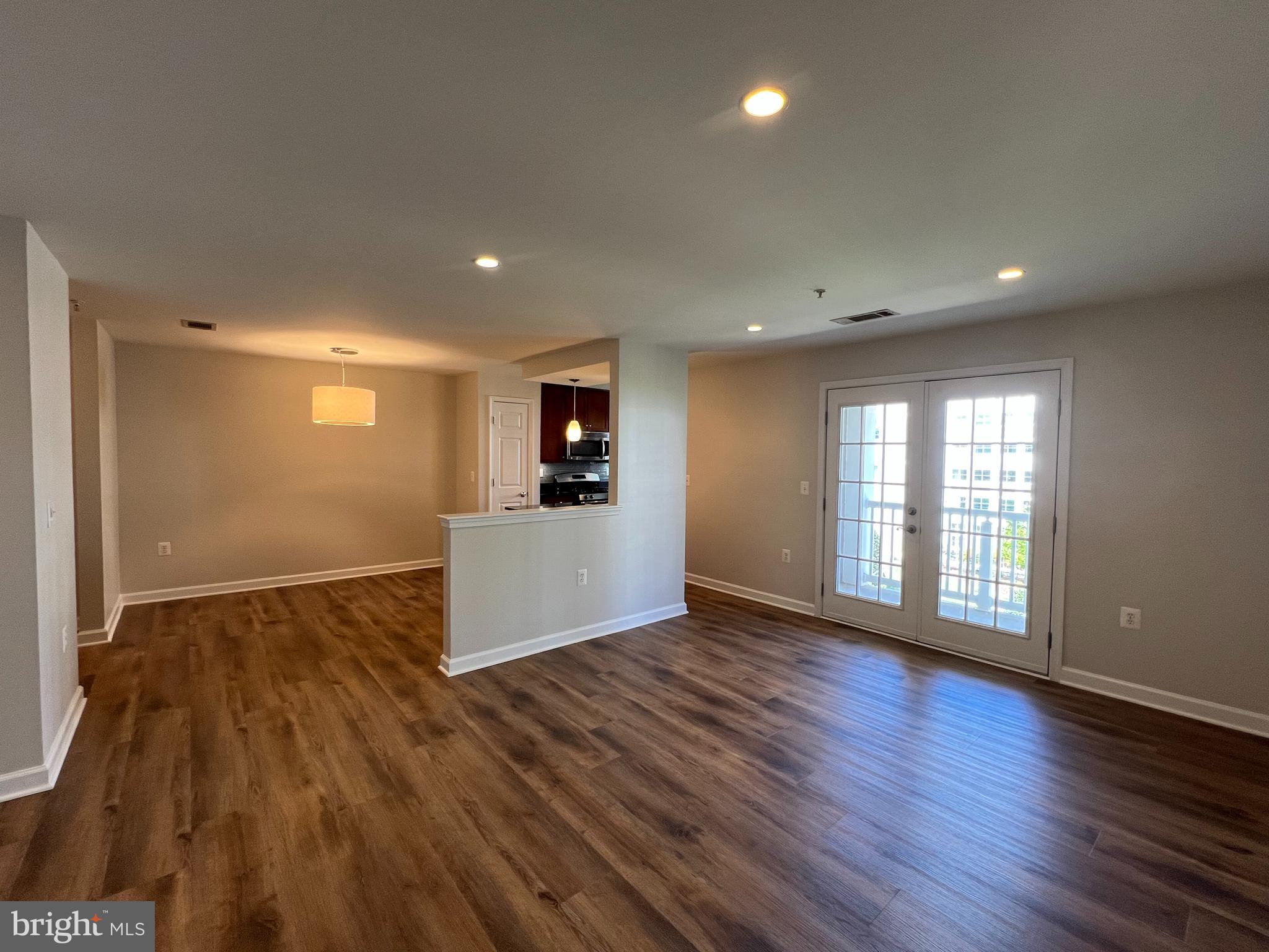 WEST VILLAGE OF SHIRLINGTON - Residential Lease