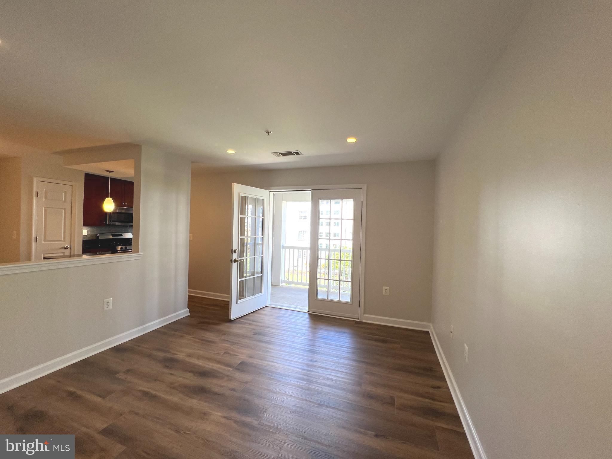 WEST VILLAGE OF SHIRLINGTON - Residential Lease