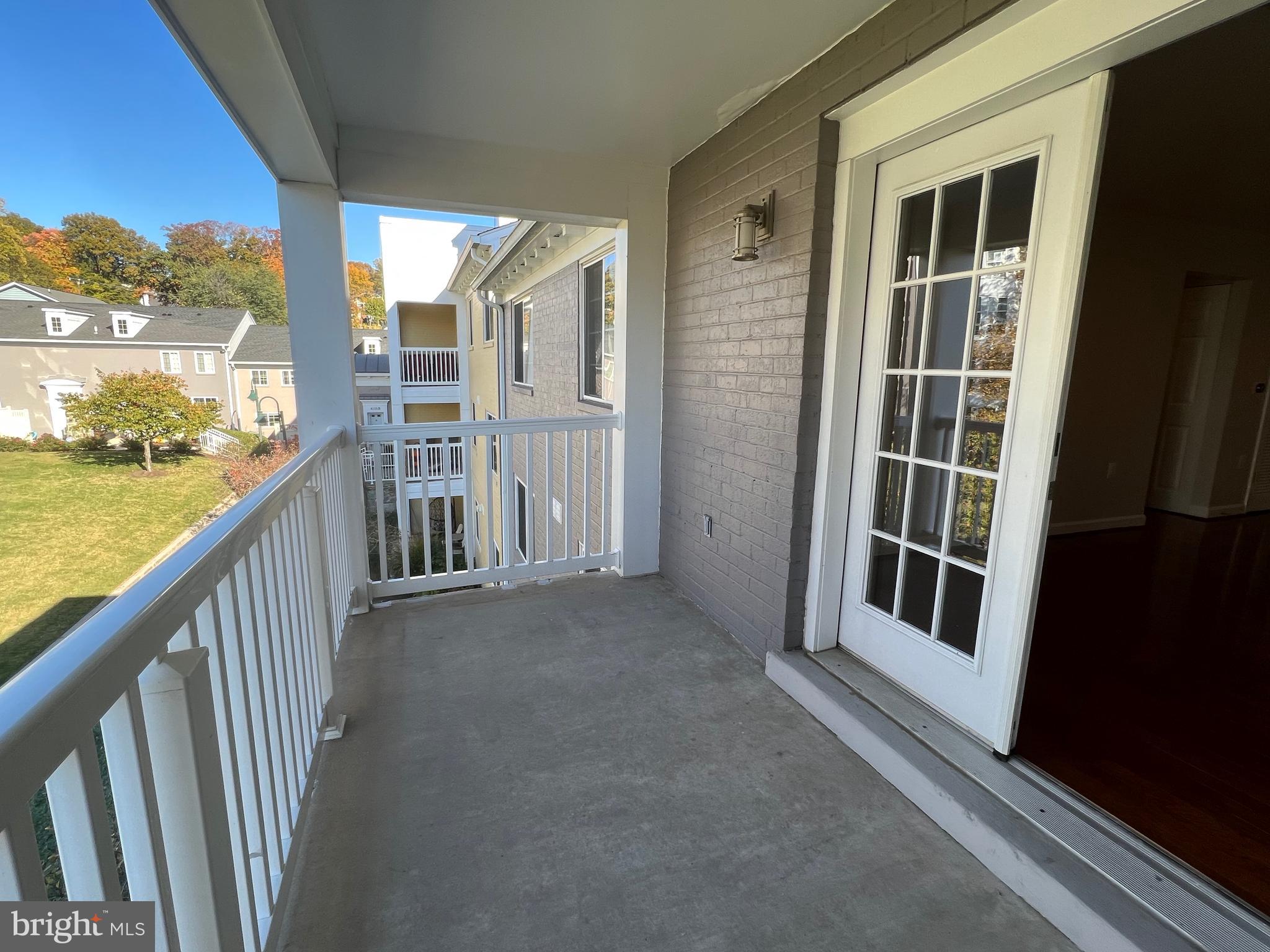 WEST VILLAGE OF SHIRLINGTON - Residential Lease