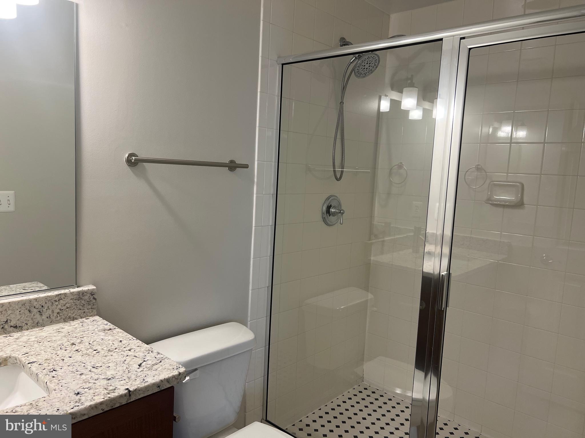 WEST VILLAGE OF SHIRLINGTON - Residential Lease