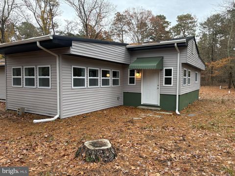 6 ROCKLAND AVENUE BROWNS MILLS NJ 08015