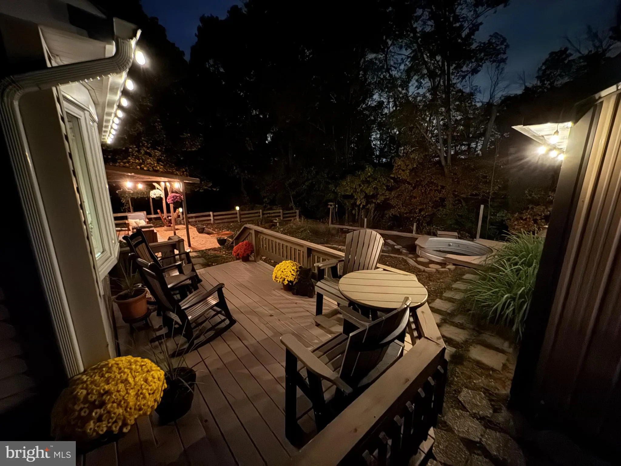 Woodstown, New Jersey 08098, United States, 3 Bedrooms Bedrooms, ,2 BathroomsBathrooms,Residential,Pending,233071