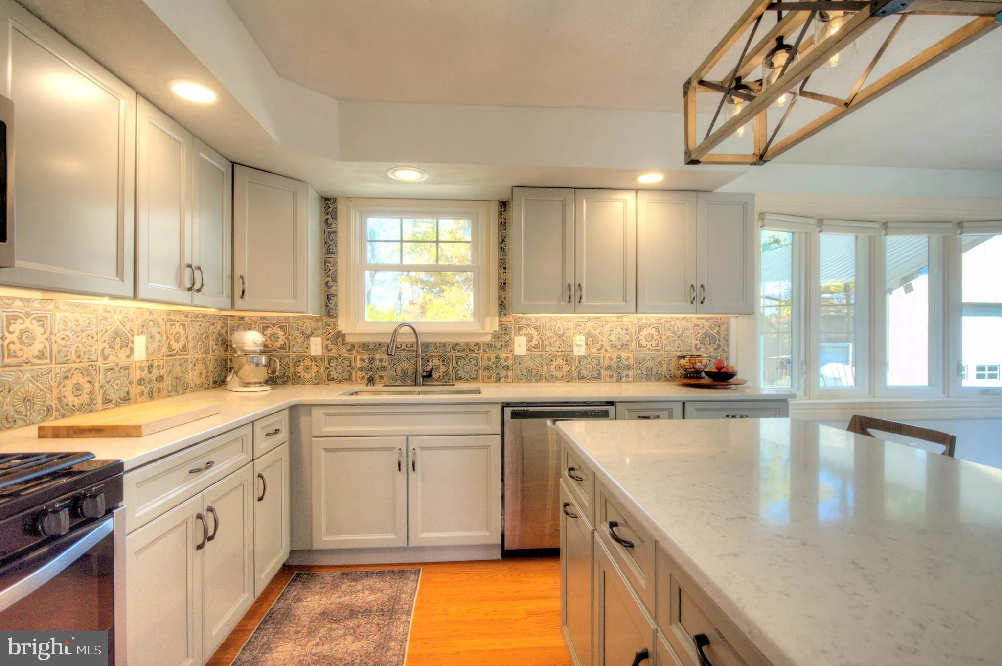 Woodstown, New Jersey 08098, United States, 3 Bedrooms Bedrooms, ,2 BathroomsBathrooms,Residential,Pending,233071