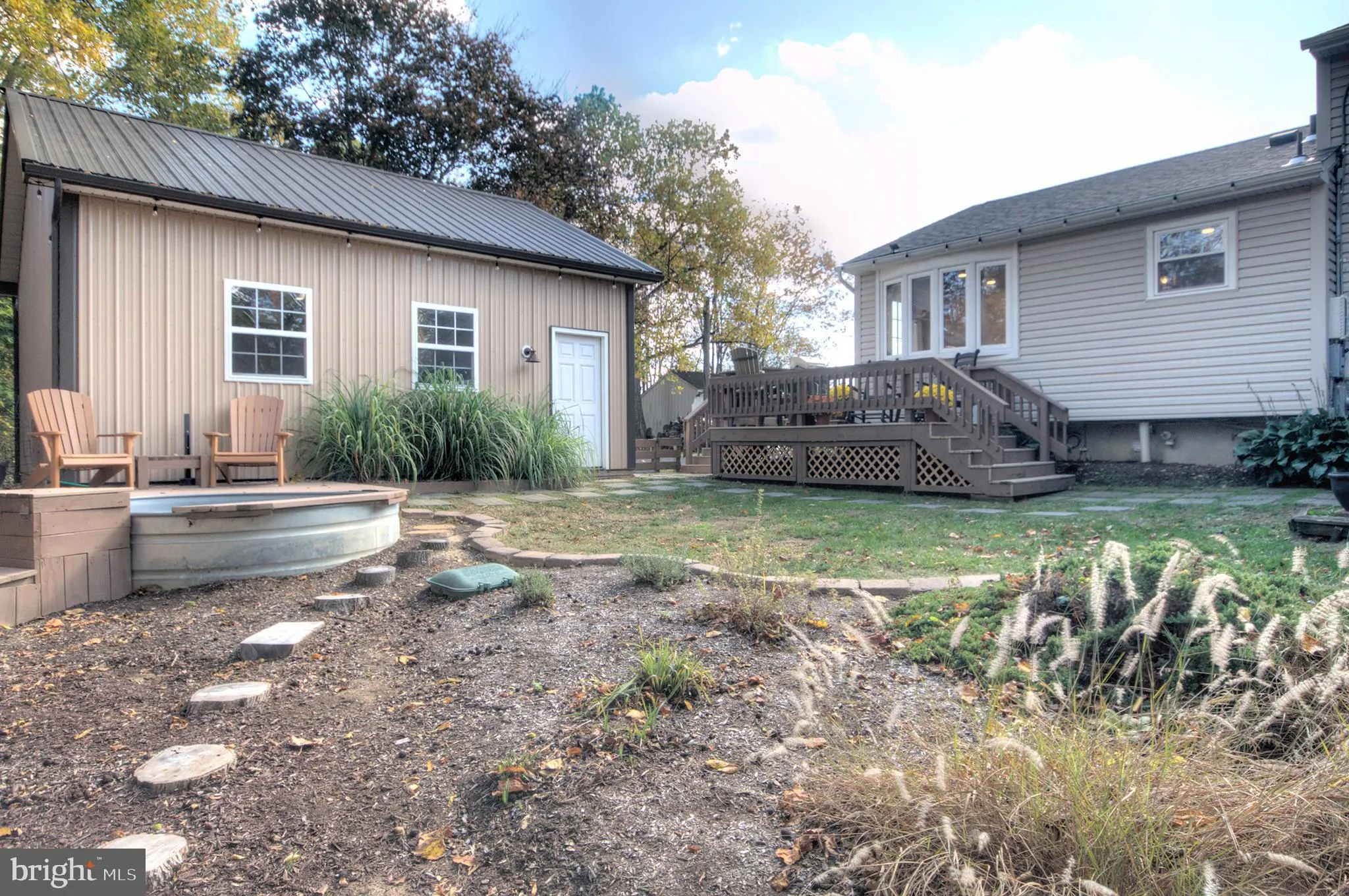 Woodstown, New Jersey 08098, United States, 3 Bedrooms Bedrooms, ,2 BathroomsBathrooms,Residential,Pending,233071