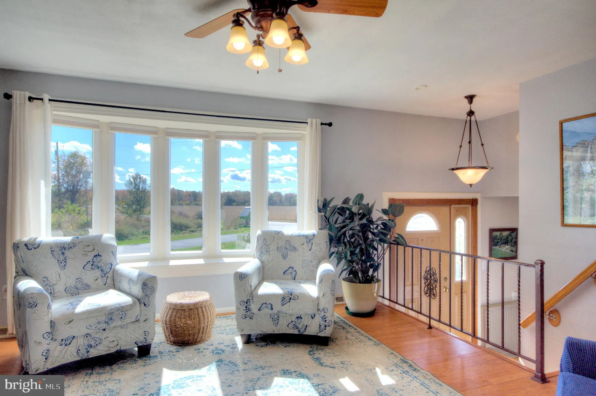 Woodstown, New Jersey 08098, United States, 3 Bedrooms Bedrooms, ,2 BathroomsBathrooms,Residential,Pending,233071