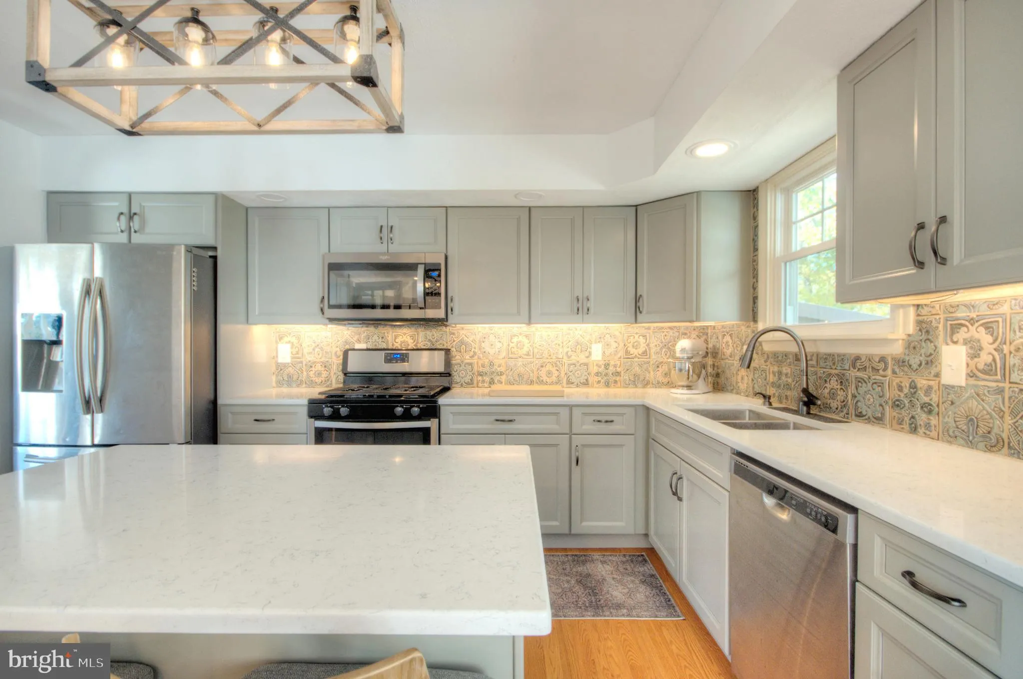 Woodstown, New Jersey 08098, United States, 3 Bedrooms Bedrooms, ,2 BathroomsBathrooms,Residential,Pending,233071