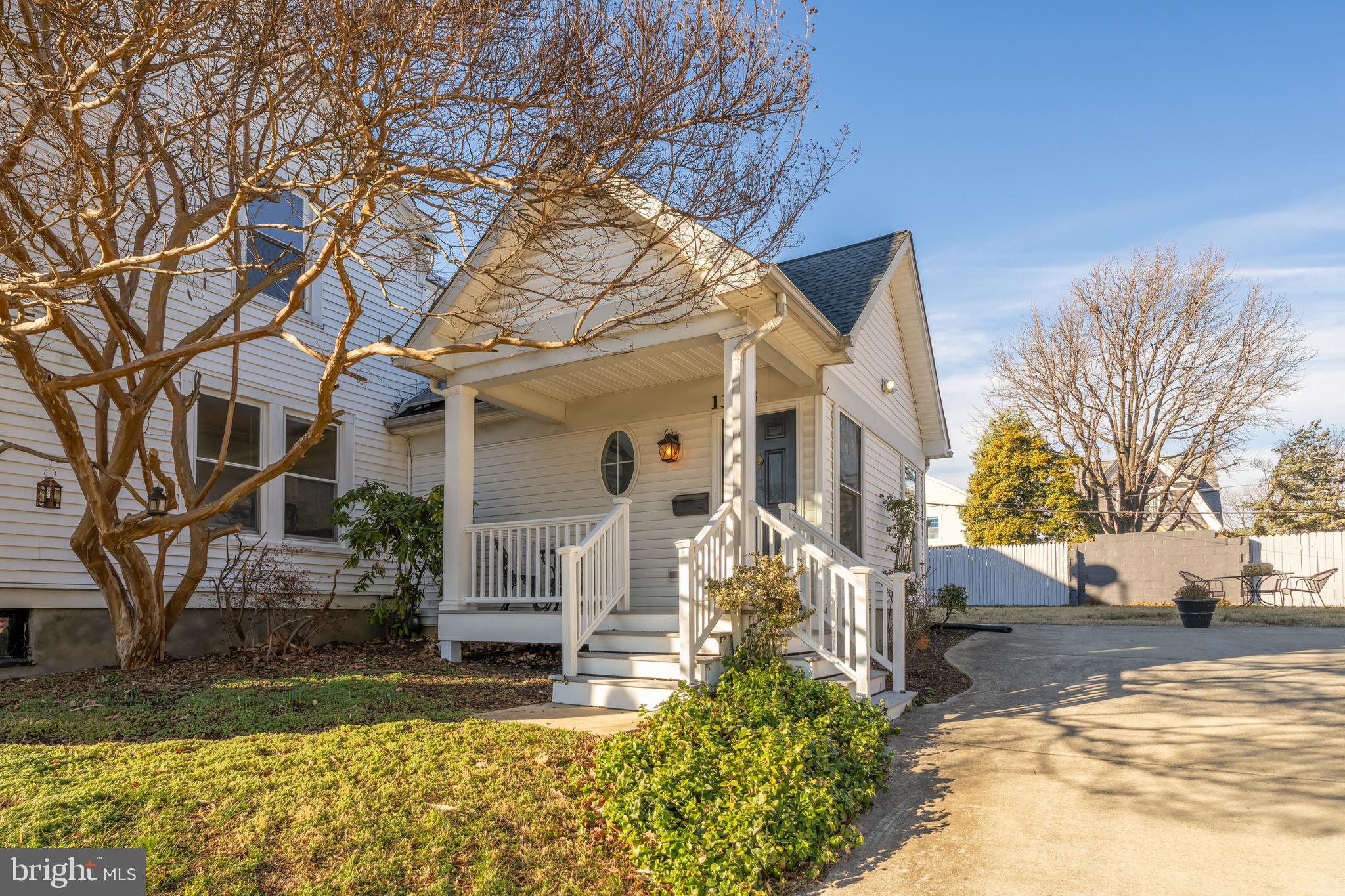 1308 LAWRENCE STREET NE