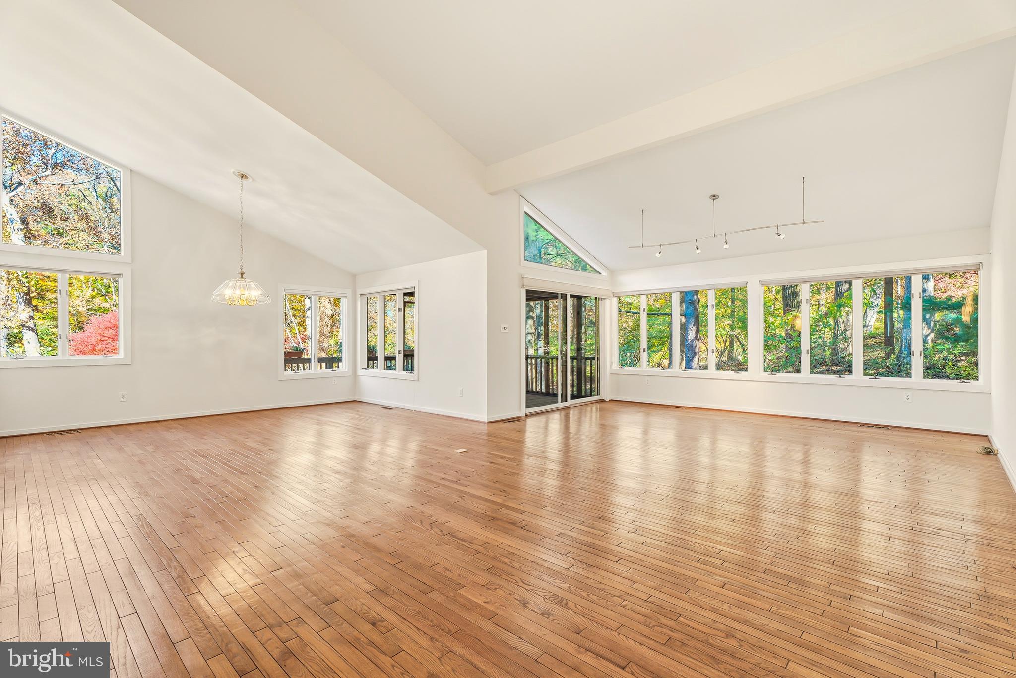 RIDERWOOD STATION - Residential