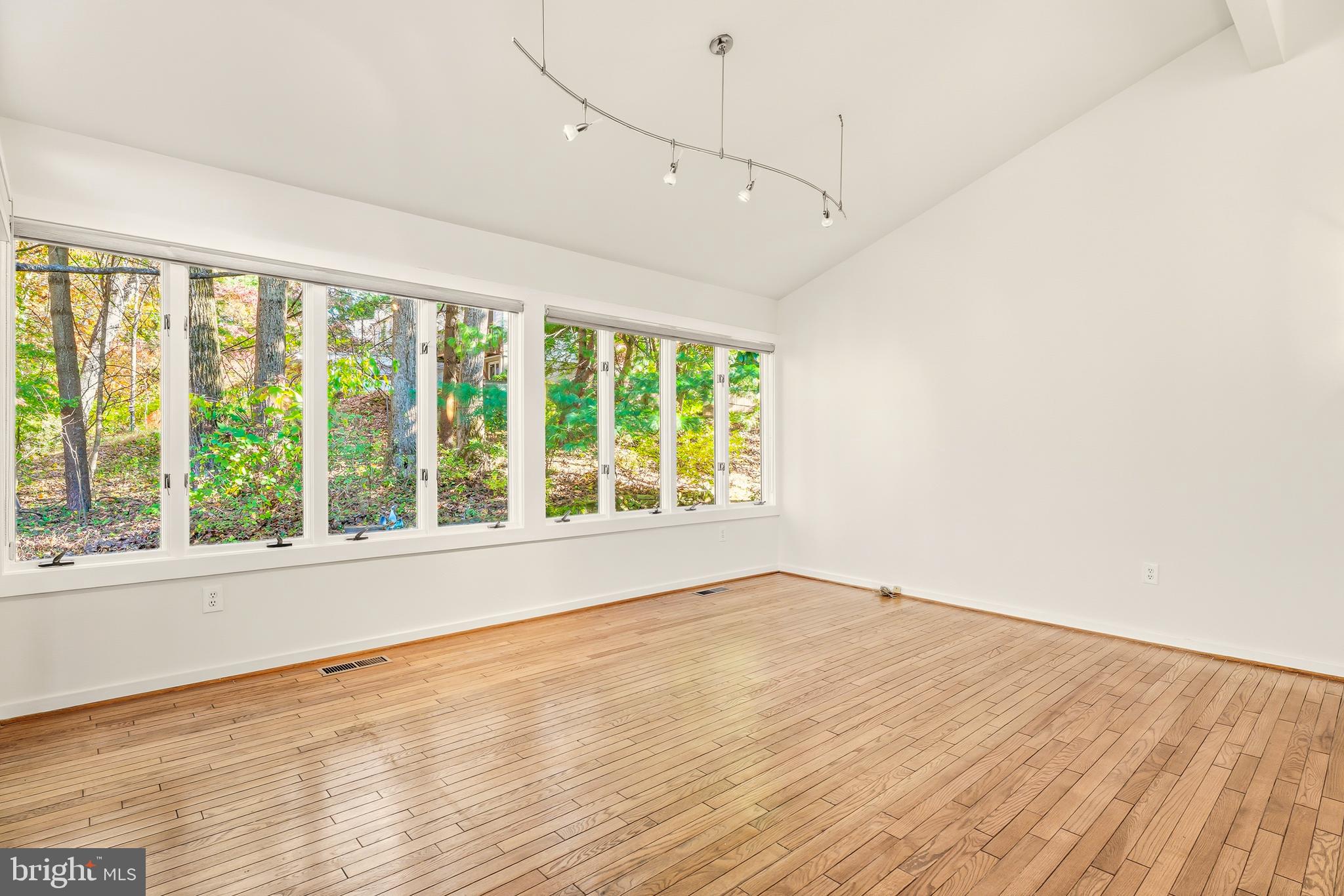 RIDERWOOD STATION - Residential