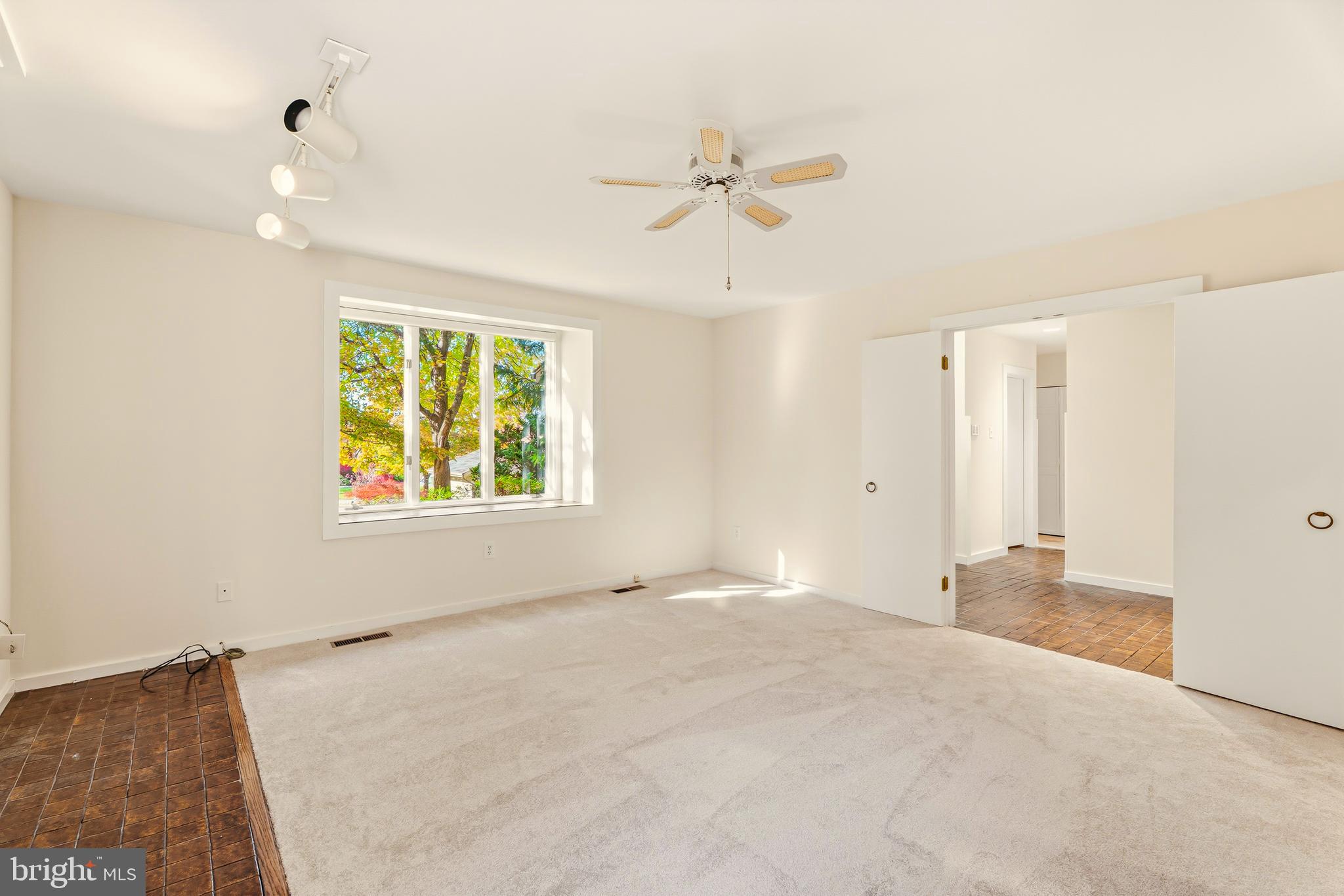 RIDERWOOD STATION - Residential