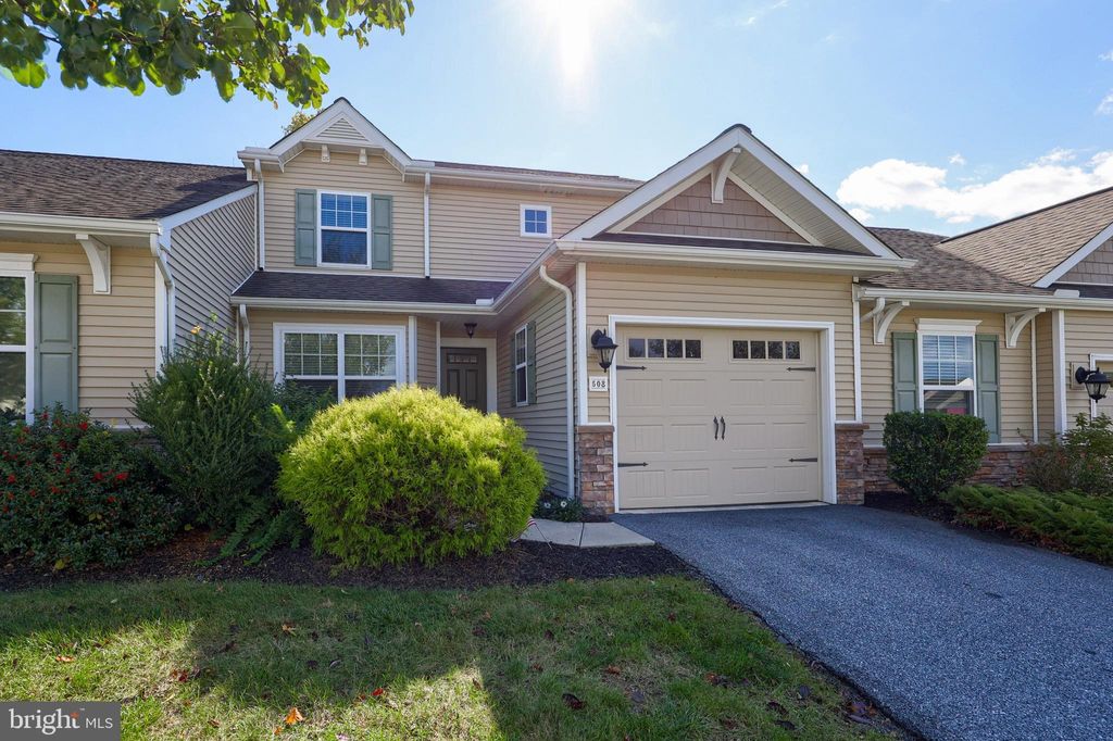 Photo of 508 Moreland Court S, WILLOW STREET, PA 17584 (MLS # PALA2078140)