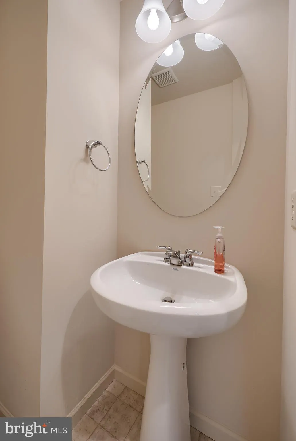 Willow Street, Pennsylvania 17584, United States, 2 Bedrooms Bedrooms, ,3 BathroomsBathrooms,Residential,Coming Soon,231121