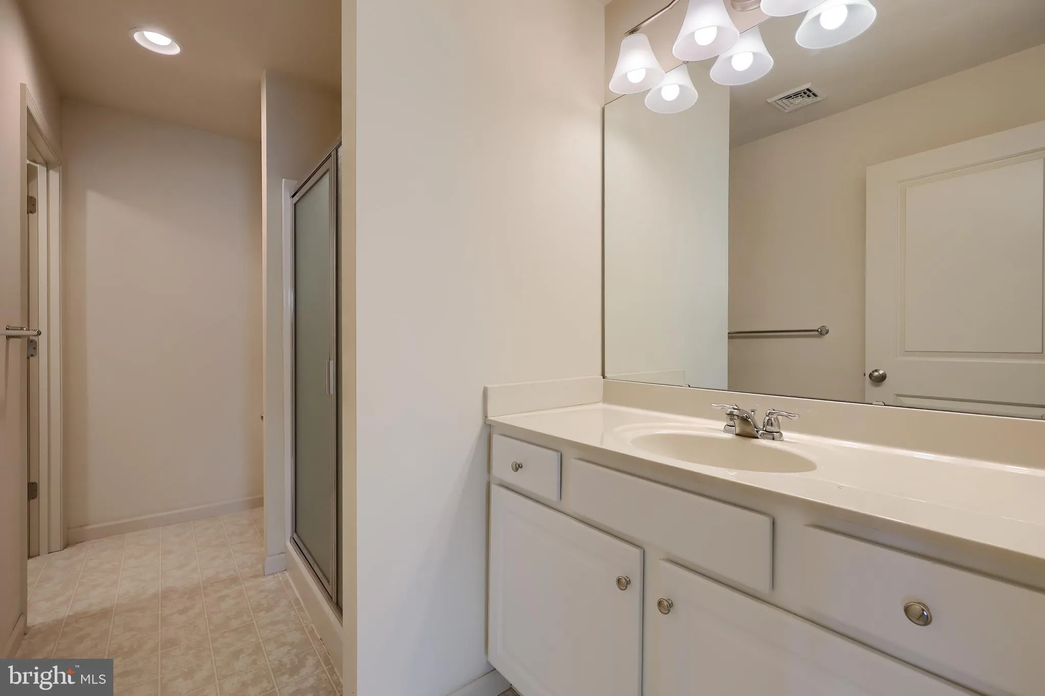 Willow Street, Pennsylvania 17584, United States, 2 Bedrooms Bedrooms, ,3 BathroomsBathrooms,Residential,Coming Soon,231121