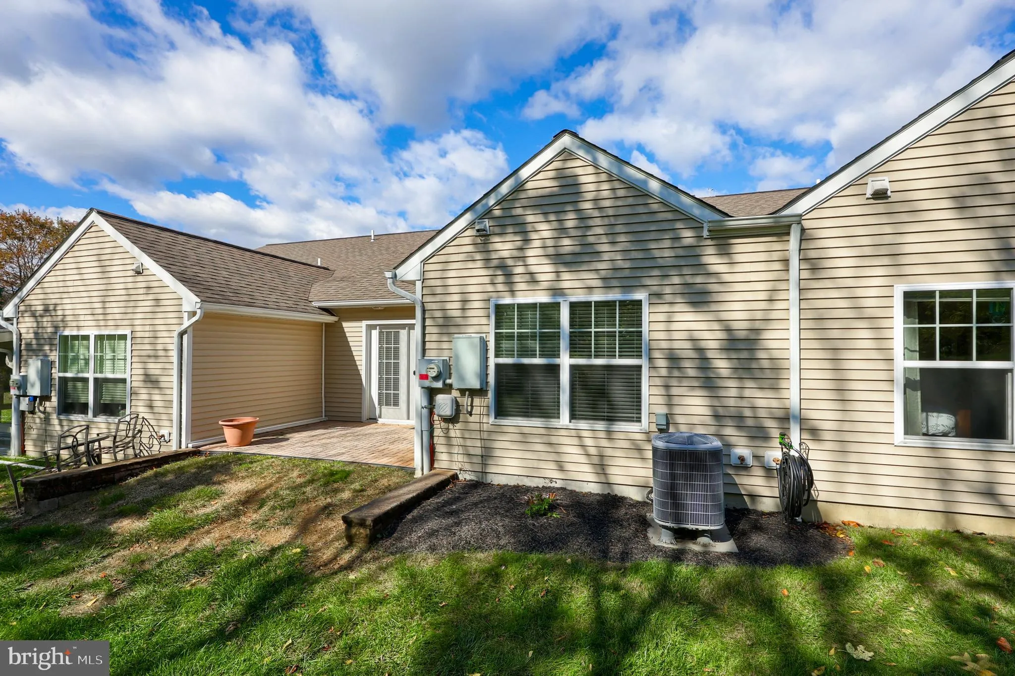 Willow Street, Pennsylvania 17584, United States, 2 Bedrooms Bedrooms, ,3 BathroomsBathrooms,Residential,Coming Soon,231121