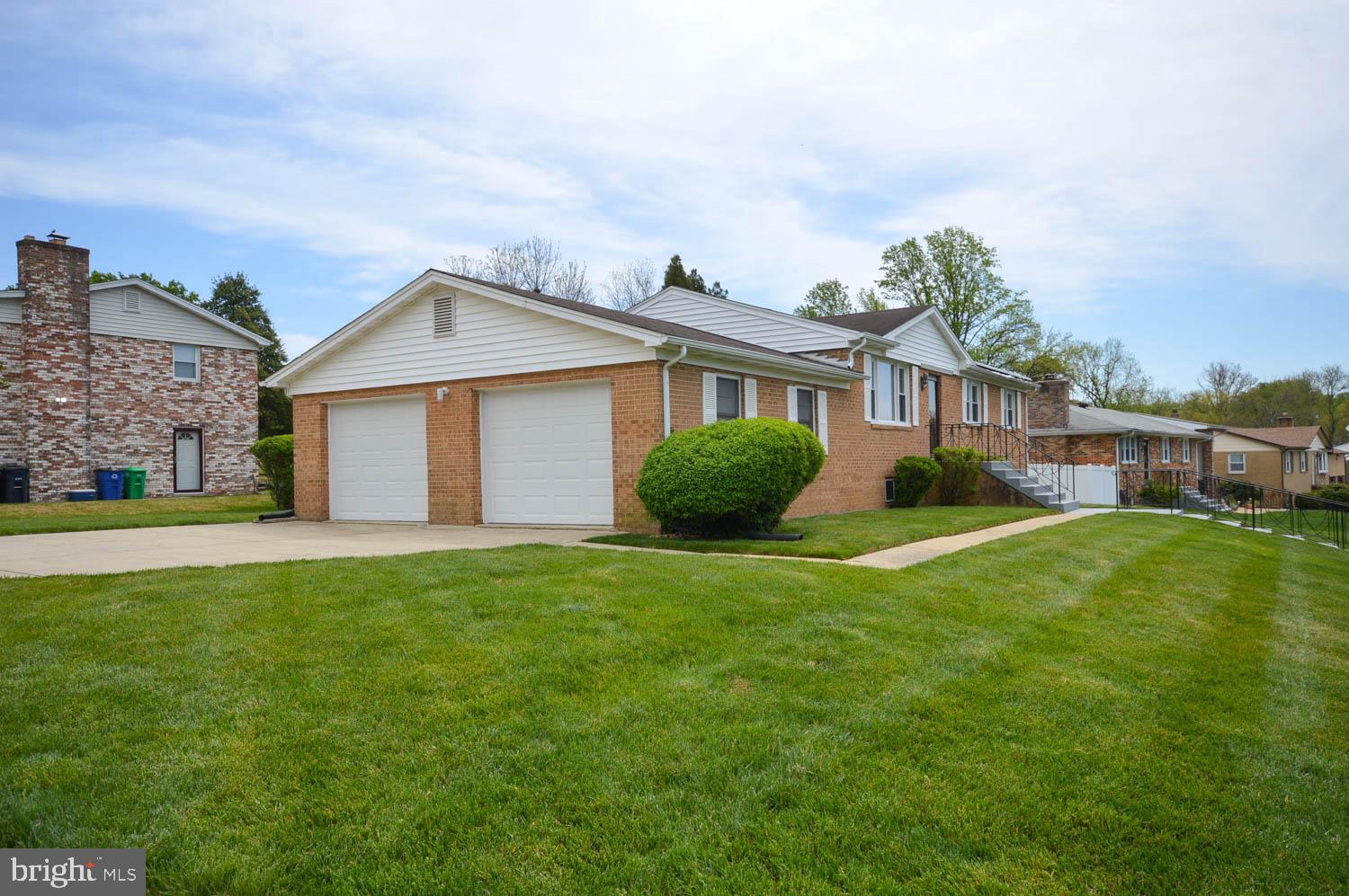 CHRIS MAR MANOR - Residential