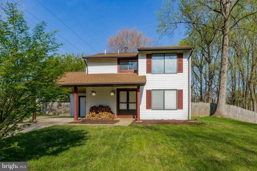 First-Time Buyer Alert Won't last long!!  This 3 bedroom home is located at the end of a street and sits on .57 acres.  The perfect combination of contemporary and traditional.  The pictures tell it all move in and make this home yours! Extra info: roof is 2 years old, heating system replaced 3 years ago, 2012 hot water heater.Great Loaction miles from the Metro, Watkins Regional Park, and Beltway