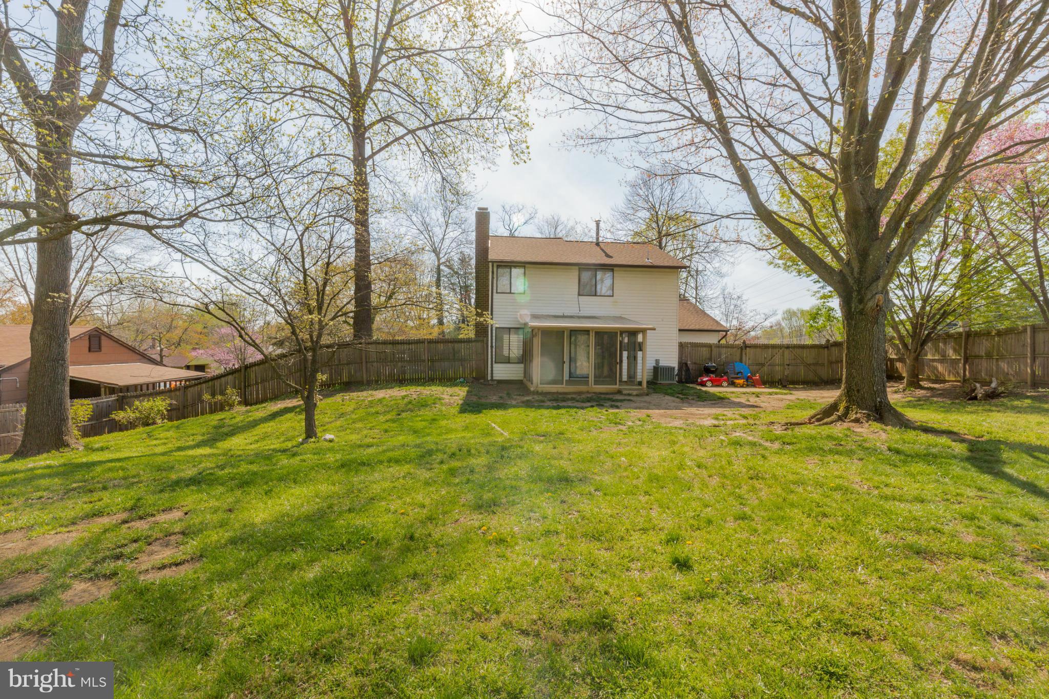 RAMBLING HILLS - Residential