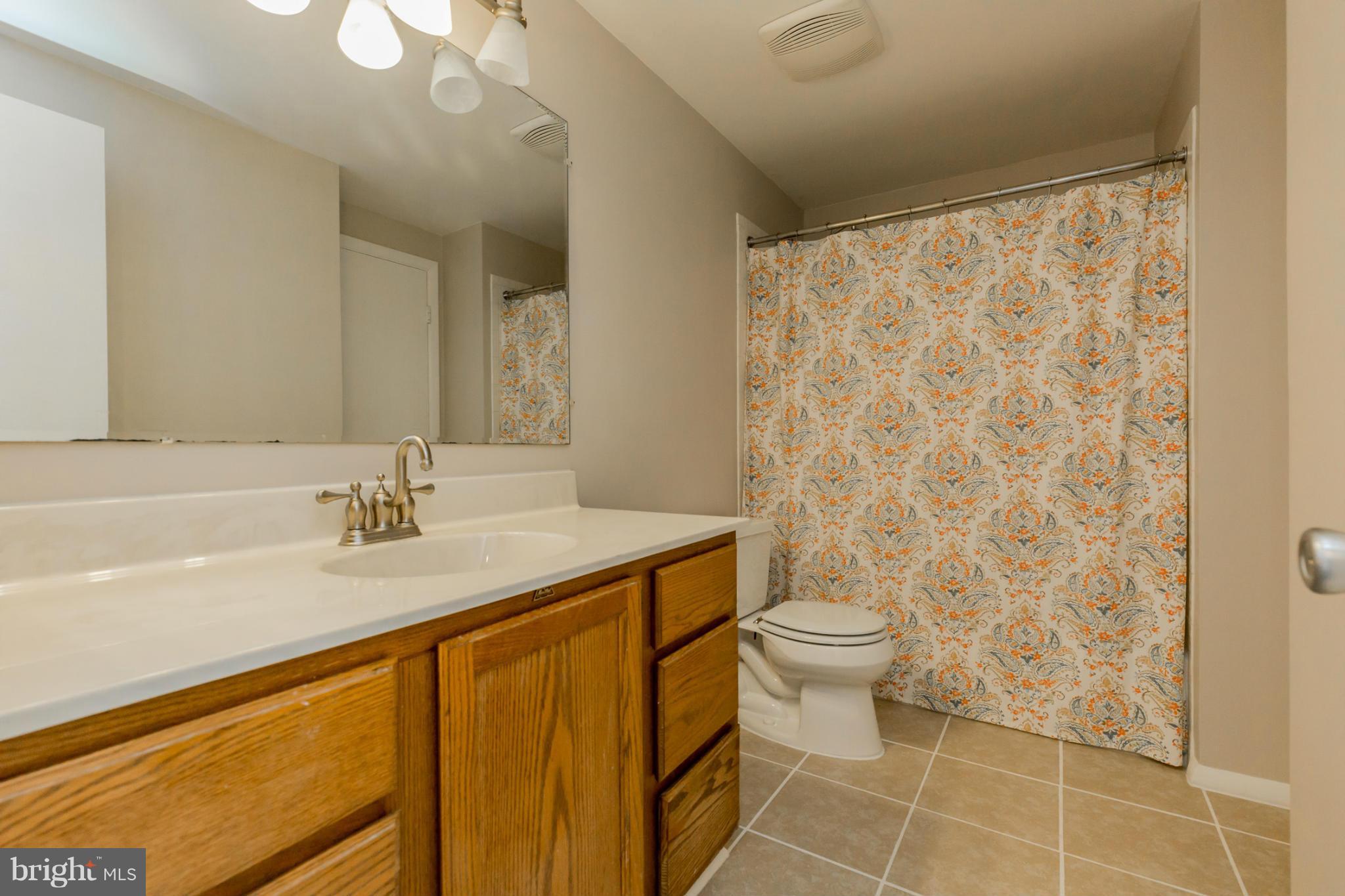 RAMBLING HILLS - Residential