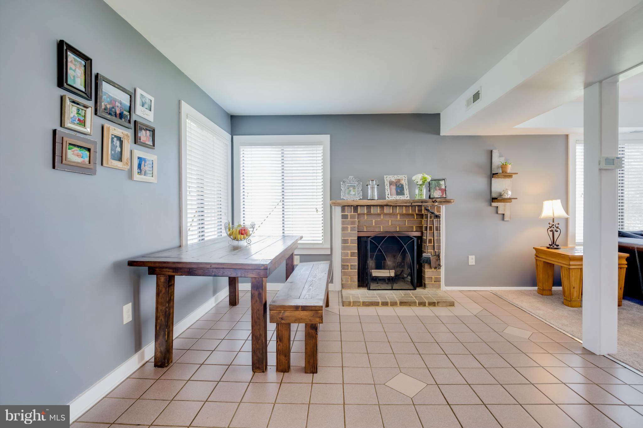 RAMBLING HILLS - Residential