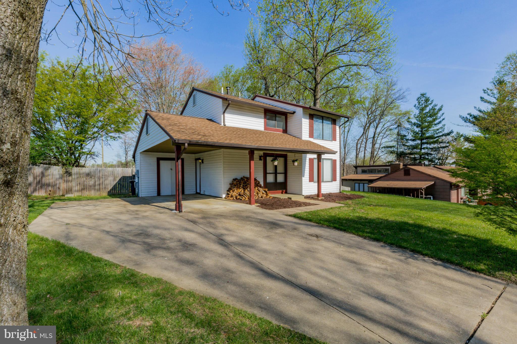 RAMBLING HILLS - Residential