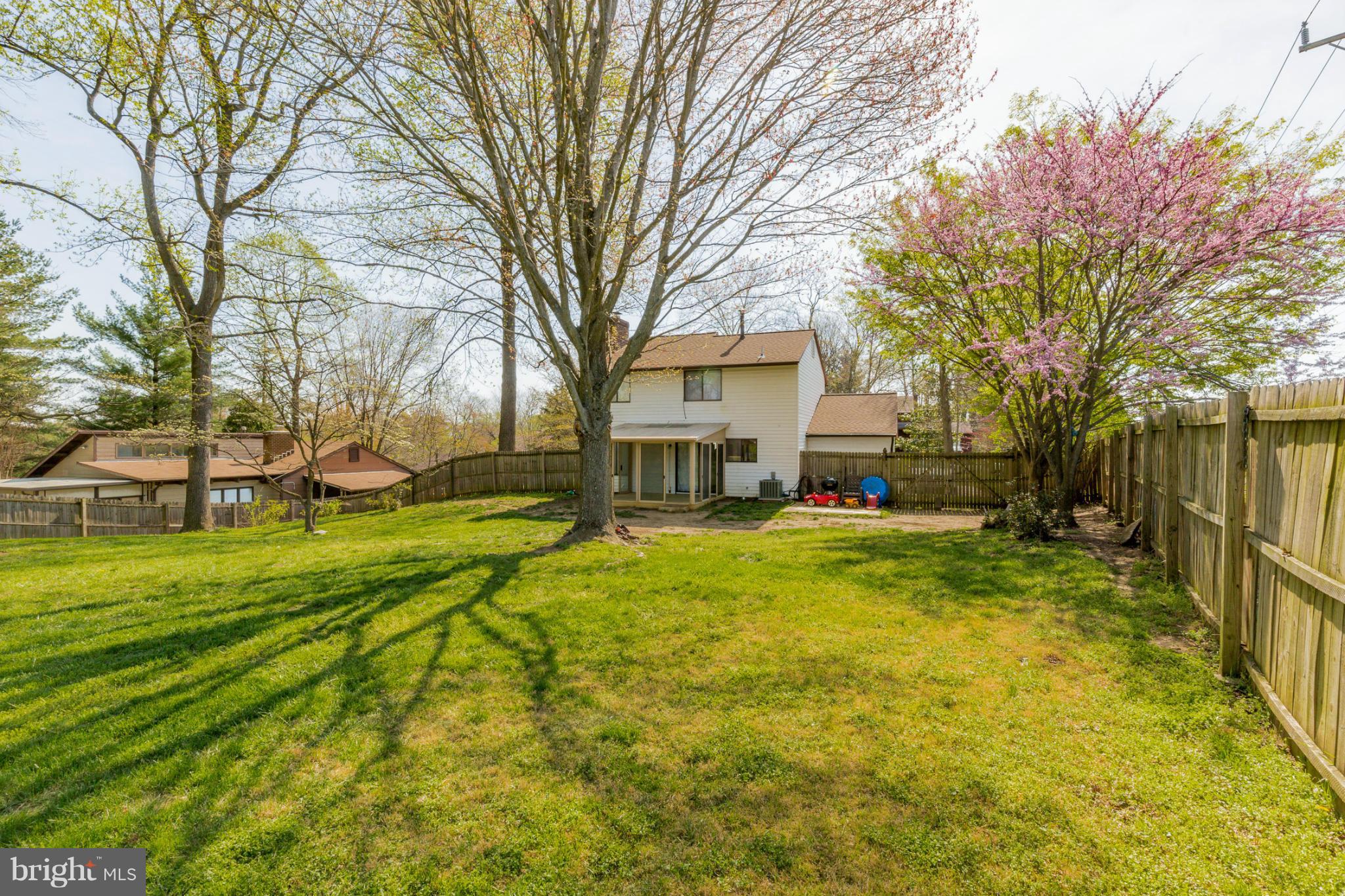 RAMBLING HILLS - Residential