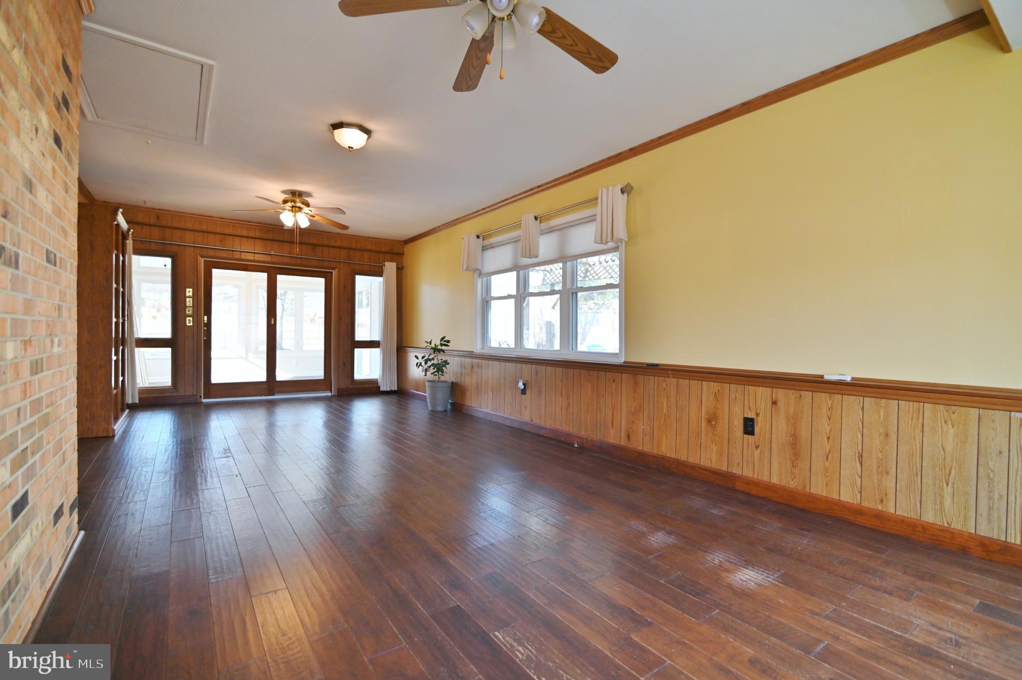 MOUNTAIN VIEW - Residential