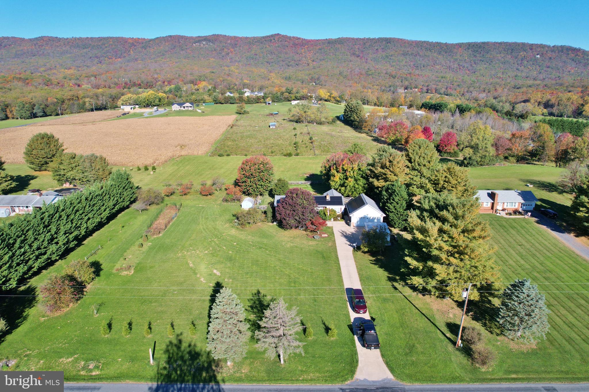 8289 BACK ROAD