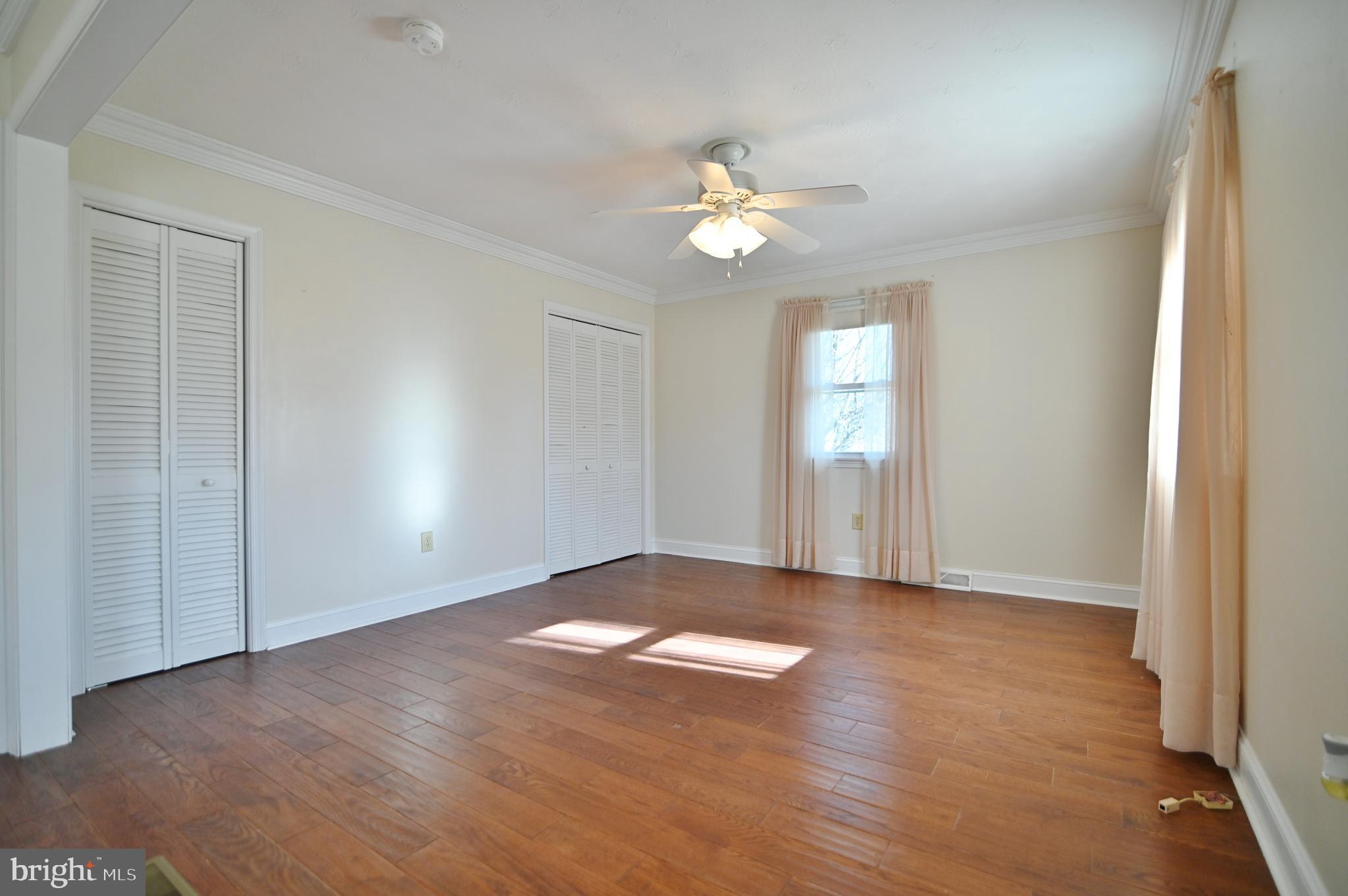 MOUNTAIN VIEW - Residential