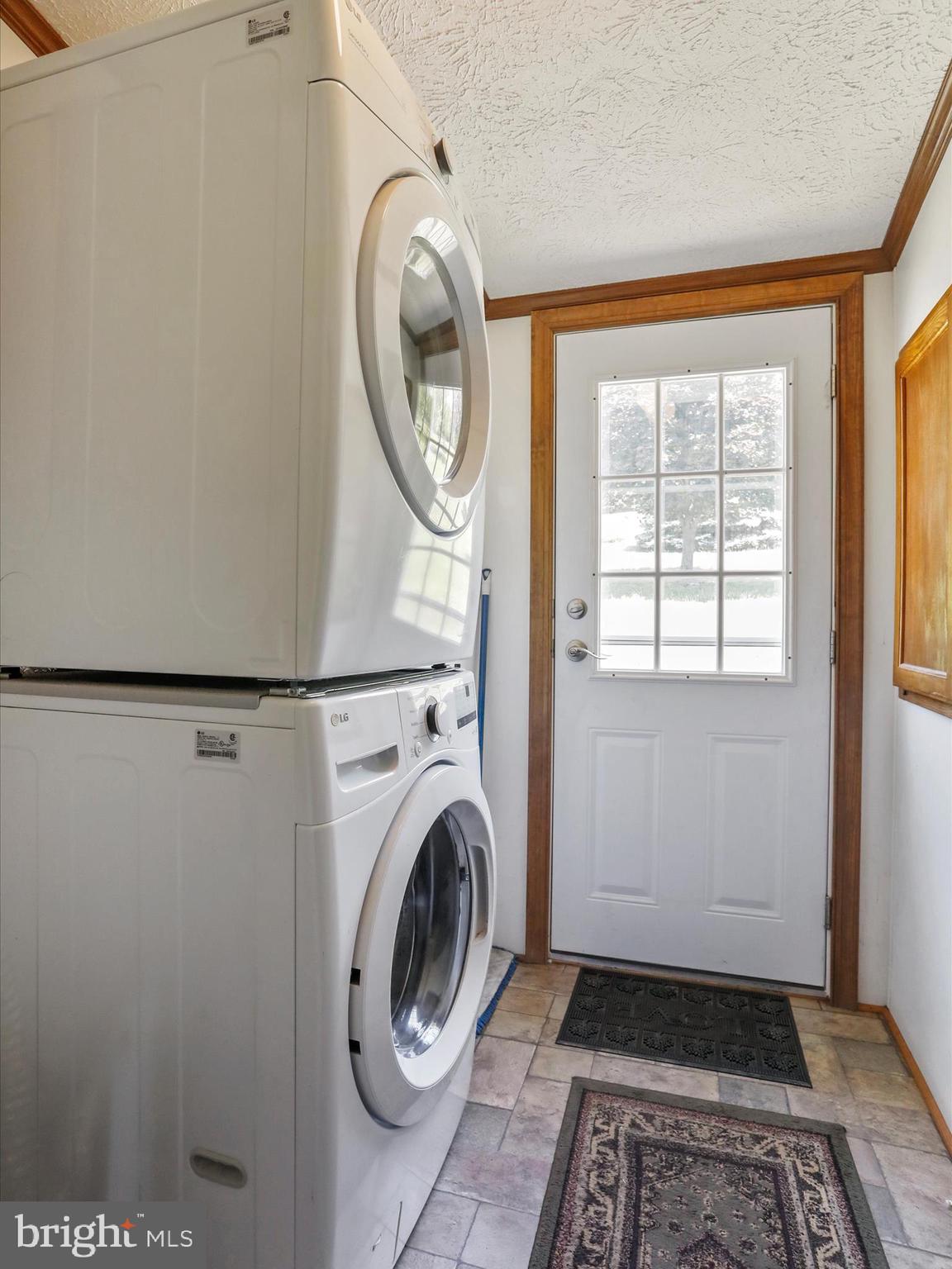 HIGH MOUNTAIN MEADOWS - Residential