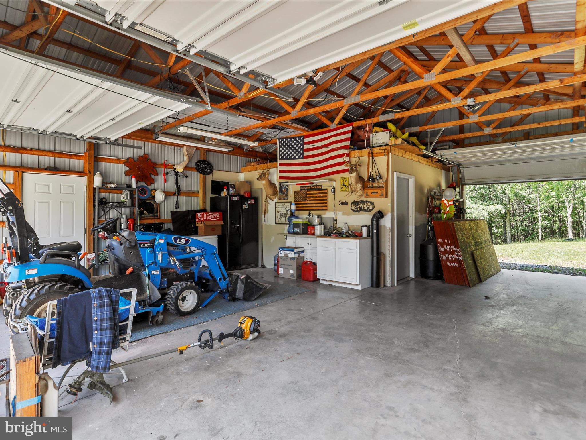 HIGH MOUNTAIN MEADOWS - Residential