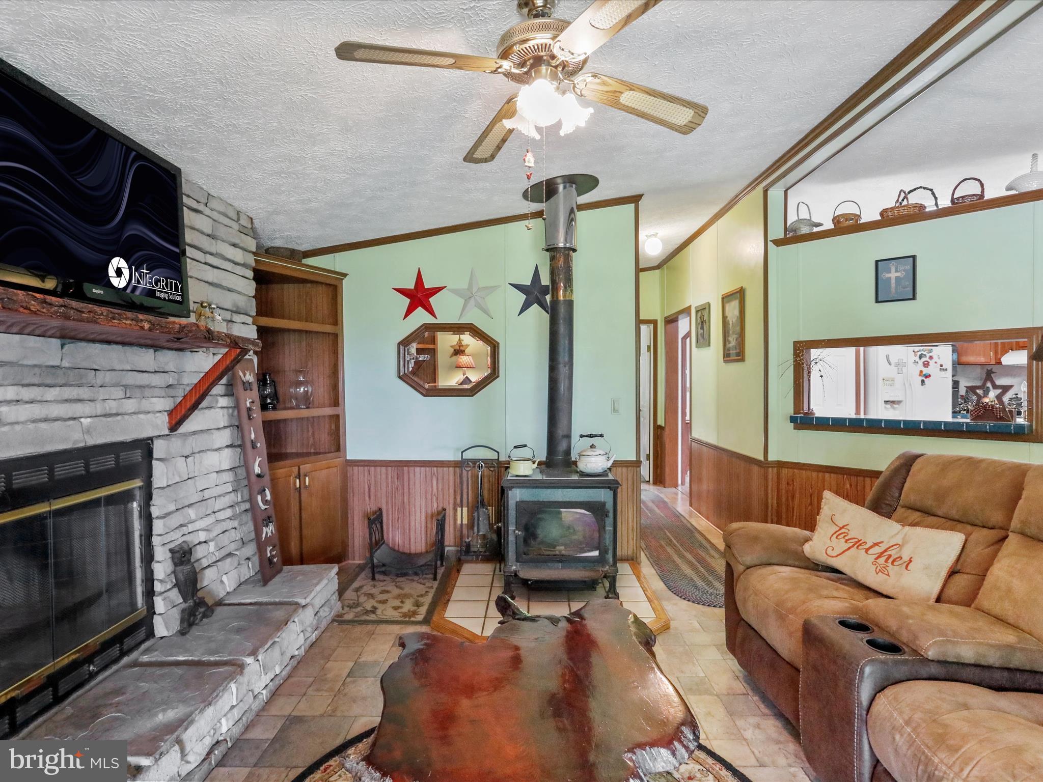 HIGH MOUNTAIN MEADOWS - Residential