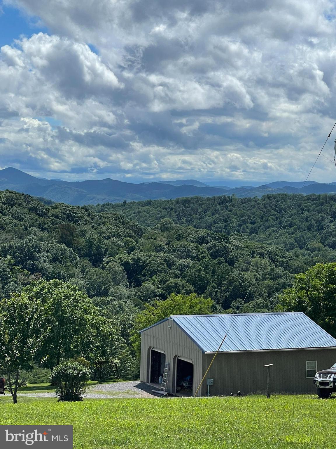 HIGH MOUNTAIN MEADOWS - Residential