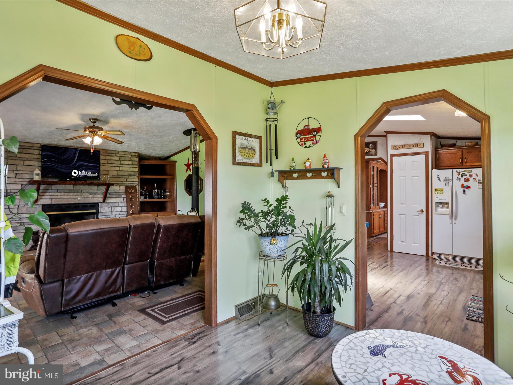 HIGH MOUNTAIN MEADOWS - Residential